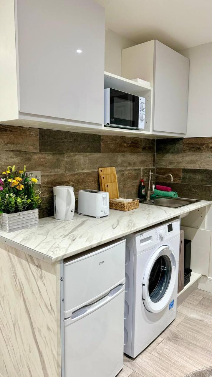 Guest&Rest Elite 1 Apartment London Bagian luar foto