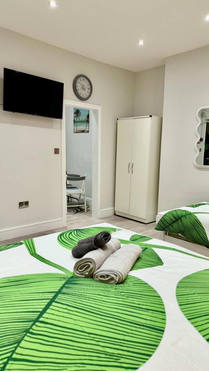 Guest&Rest Elite 1 Apartment London Bagian luar foto